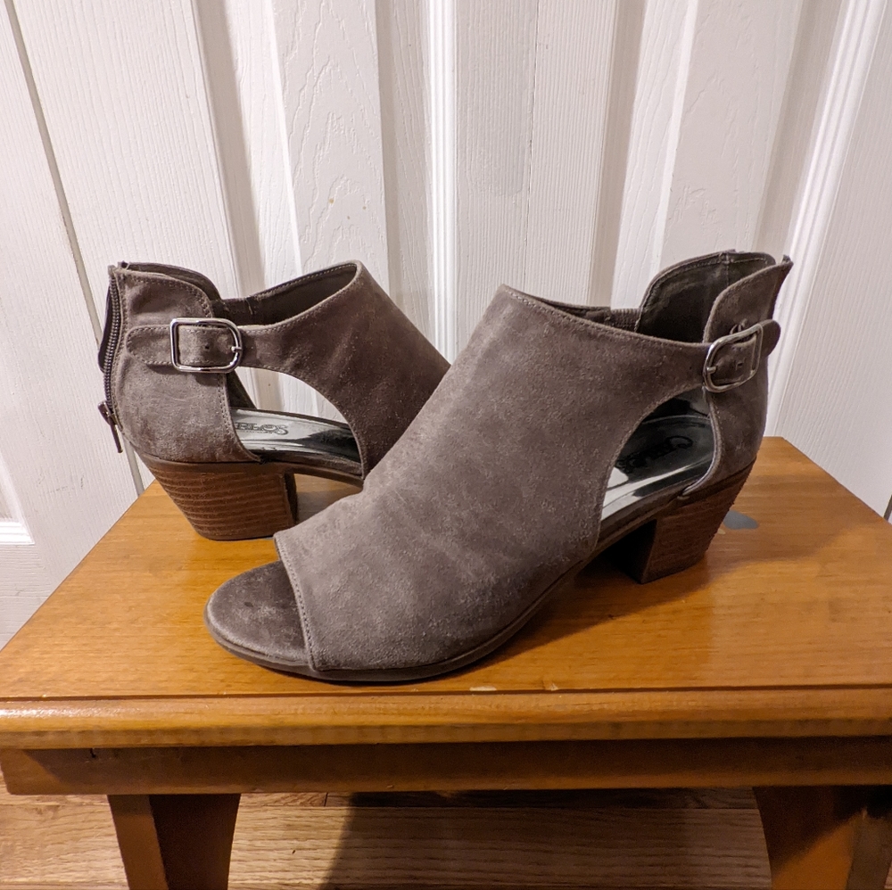 Sandal bootie, 9